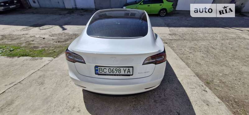 Седан Tesla Model 3 2019 в Николаеве