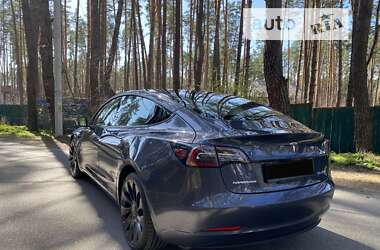 Седан Tesla Model 3 2021 в Києві