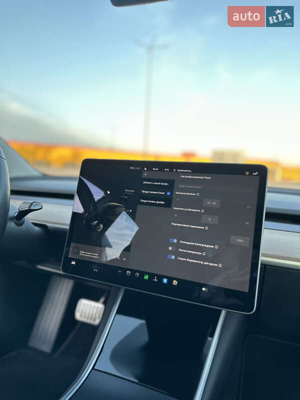 Седан Tesla Model 3 2019 в Киеве фото 15 Седан Tesla Model 3 2019 в Киеве