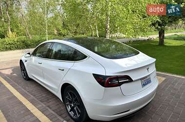 Седан Tesla Model 3 2018 в Днепре