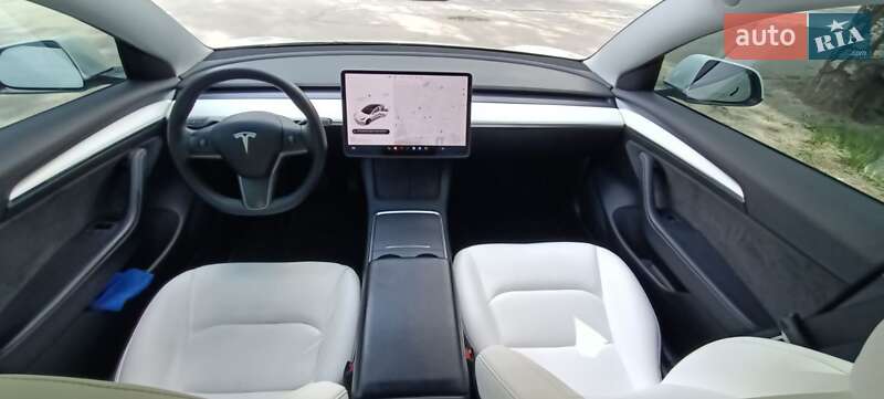 Седан Tesla Model 3 2021 в Запоріжжі