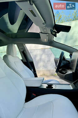 Седан Tesla Model 3 2019 в Одессе