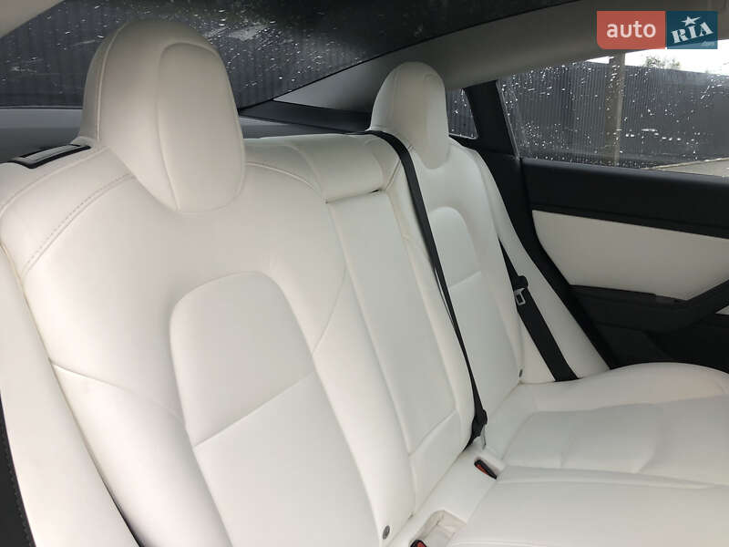 Седан Tesla Model 3 2019 в Хорошеве