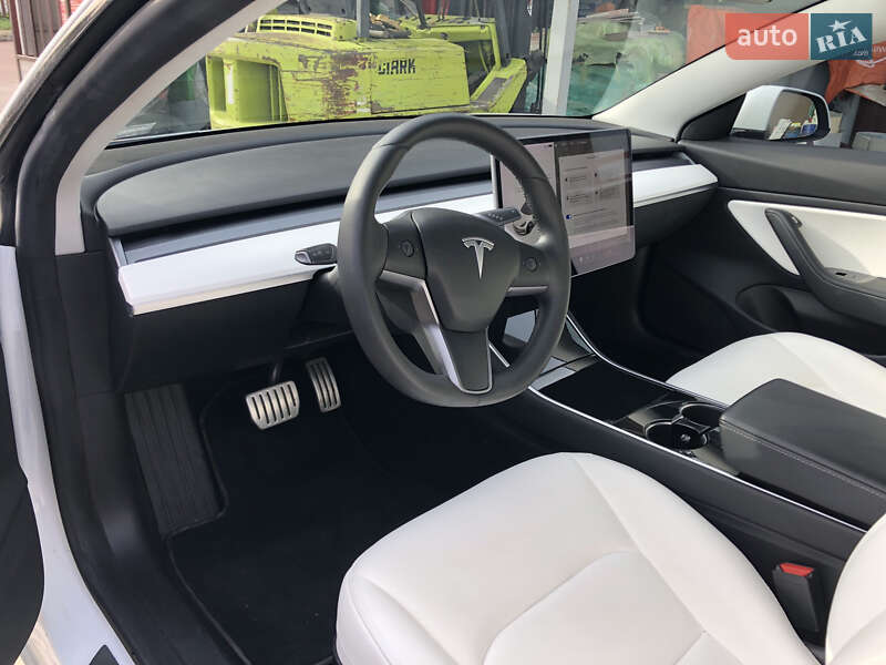 Седан Tesla Model 3 2019 в Хорошеве
