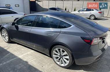 Седан Tesla Model 3 2019 в Харькове