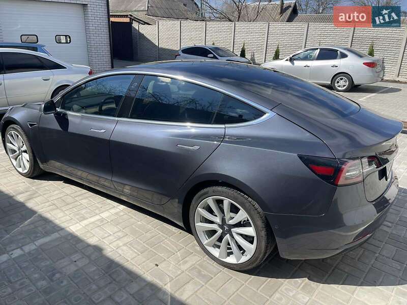 Седан Tesla Model 3 2019 в Харькове