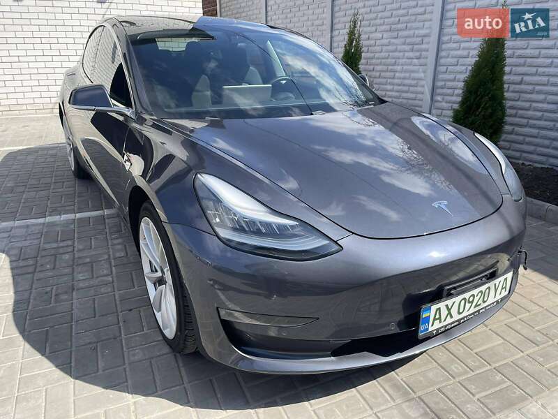 Седан Tesla Model 3 2019 в Харькове