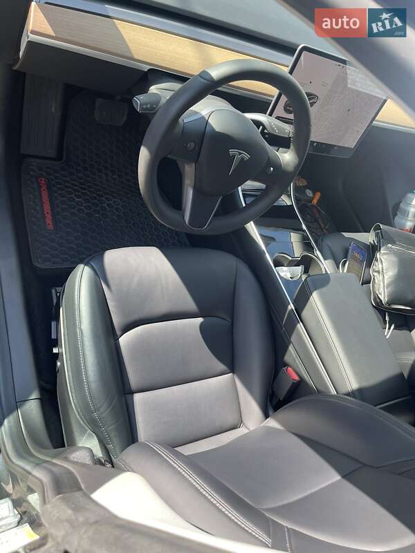 Седан Tesla Model 3 2019 в Харькове