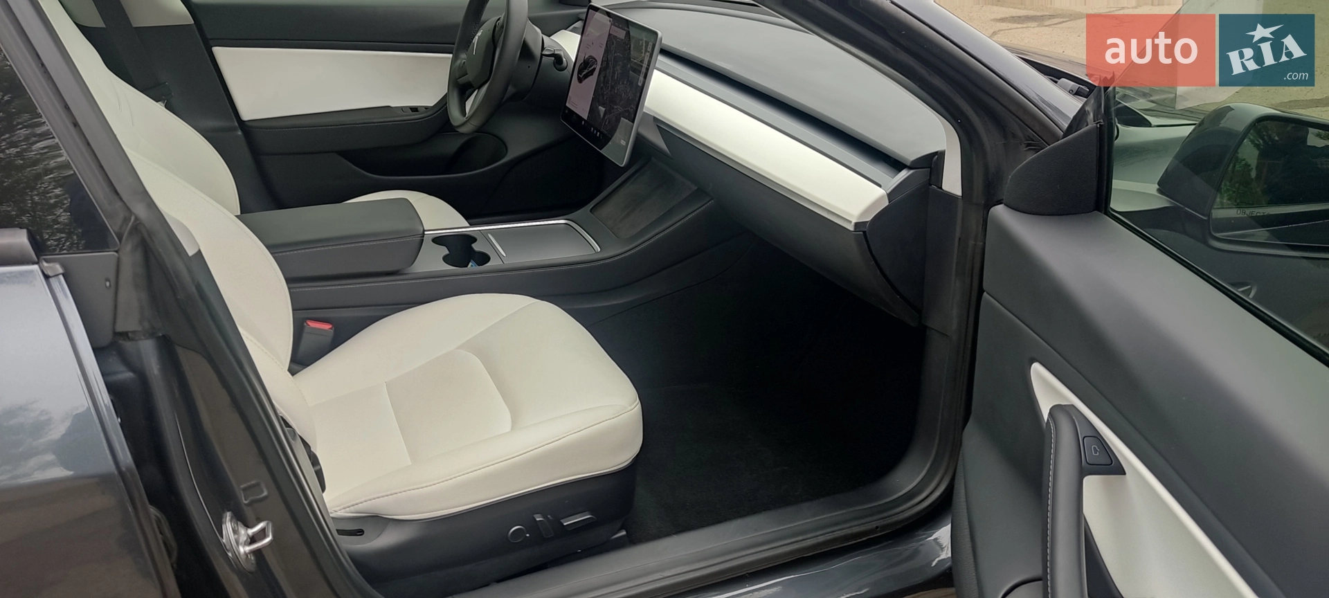 2020 Tesla Model 3 - мініатюра 10