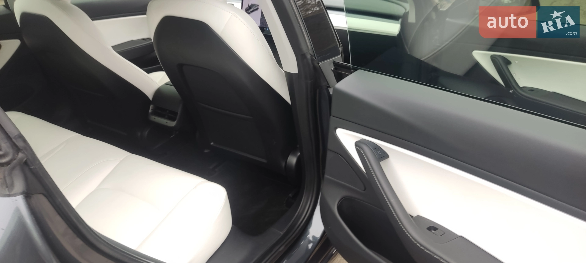 2020 Tesla Model 3 - мініатюра 12