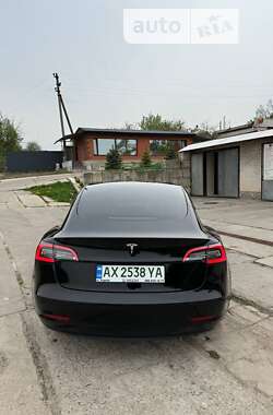 Седан Tesla Model 3 2021 в Богодухове