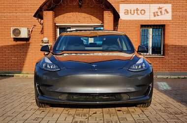 Седан Tesla Model 3 2022 в Кривому Розі