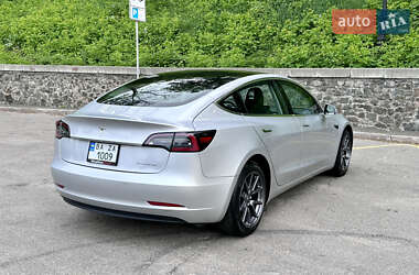 Седан Tesla Model 3 2018 в Києві