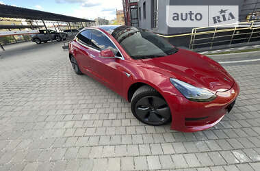 Седан Tesla Model 3 2020 в Дрогобичі