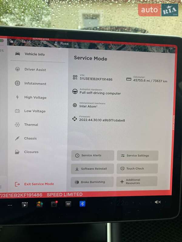Седан Tesla Model 3 2019 в Самборі