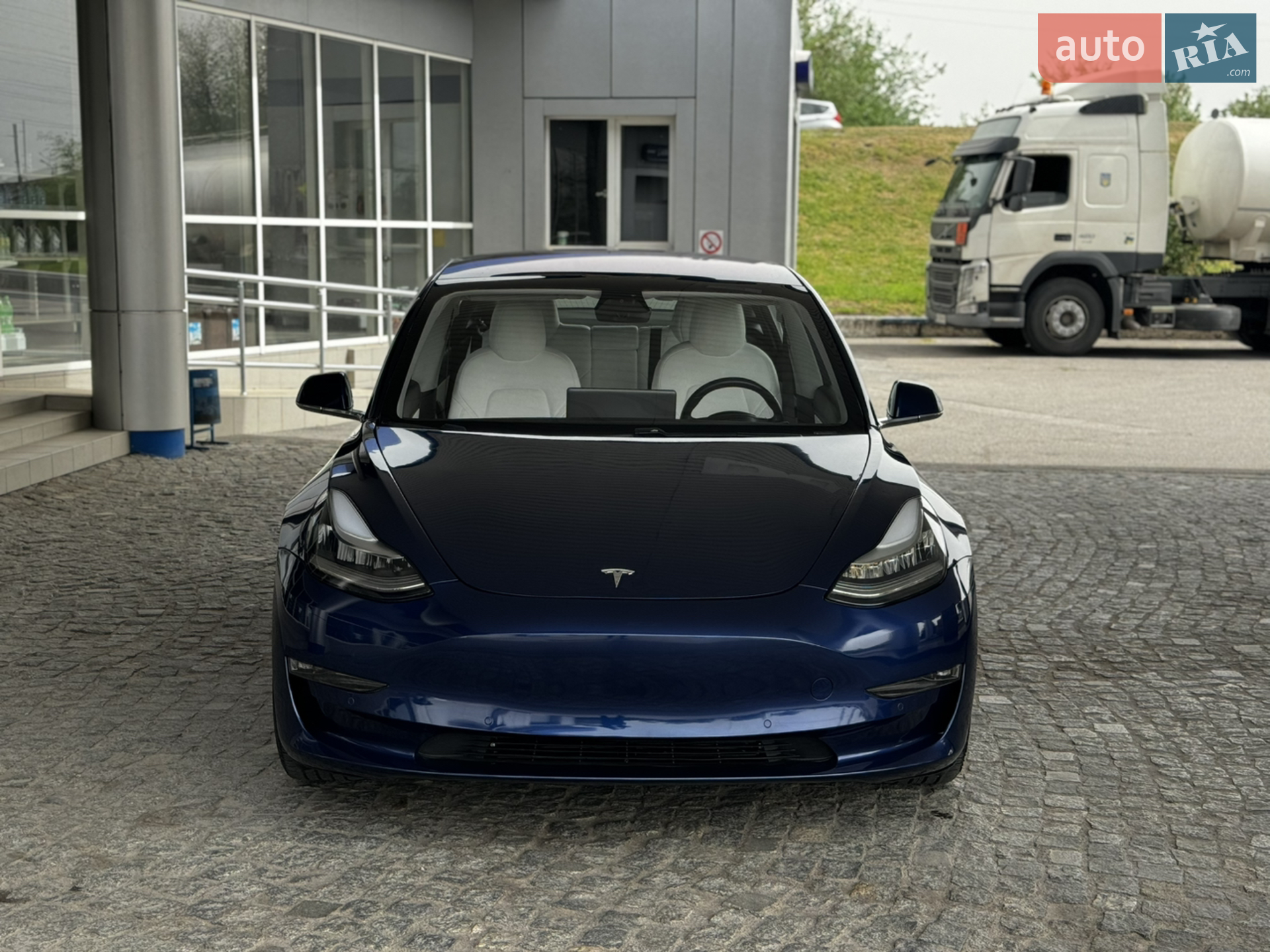 2018 Tesla Model 3 - мініатюра 3