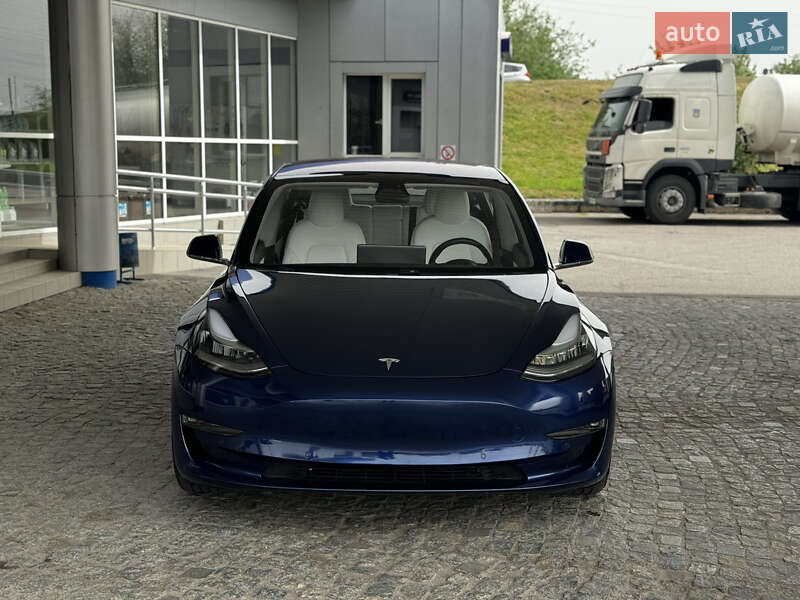 Седан Tesla Model 3 2018 в Днепре