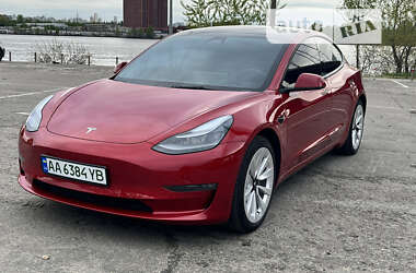 Седан Tesla Model 3 2022 в Киеве