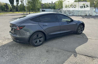 Седан Tesla Model 3 2023 в Кременчуці