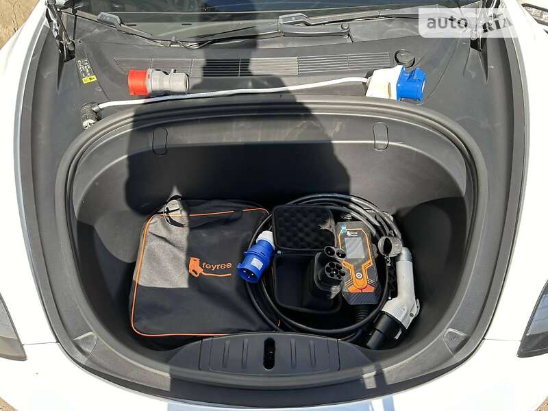 Седан Tesla Model 3 2019 в Києві фото 11 Седан Tesla Model 3 2019 в Києві