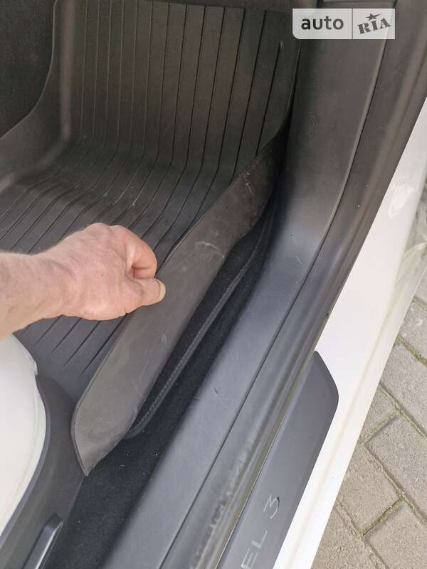 Седан Tesla Model 3 2021 в Самборе фото 19 Седан Tesla Model 3 2021 в Самборе