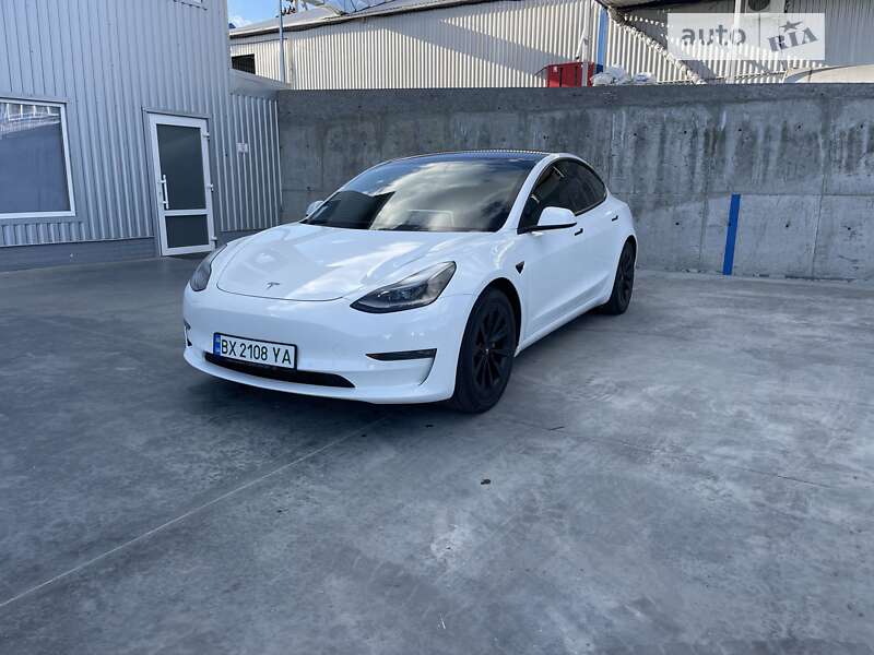 Седан Tesla Model 3 2021 в Хмельницькому