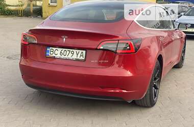 Седан Tesla Model 3 2020 в Львове