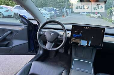 Седан Tesla Model 3 2022 в Луцке