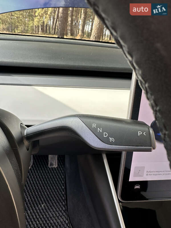 Седан Tesla Model 3 2020 в Києві