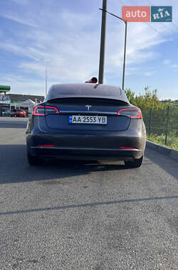 Седан Tesla Model 3 2018 в Києві