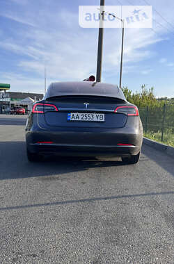 Седан Tesla Model 3 2018 в Киеве