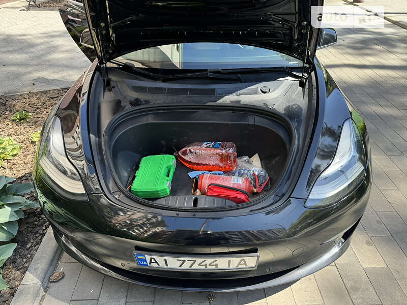 Седан Tesla Model 3 2019 в Білій Церкві