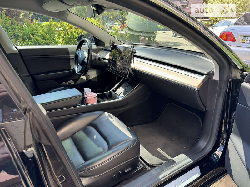 Седан Tesla Model 3 2019 в Білій Церкві