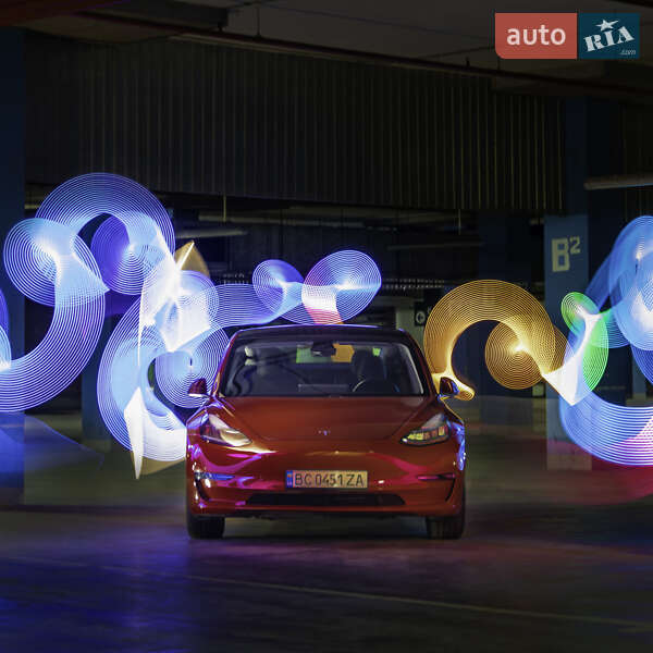 Седан Tesla Model 3 2018 в Львові фото 11 Седан Tesla Model 3 2018 в Львові