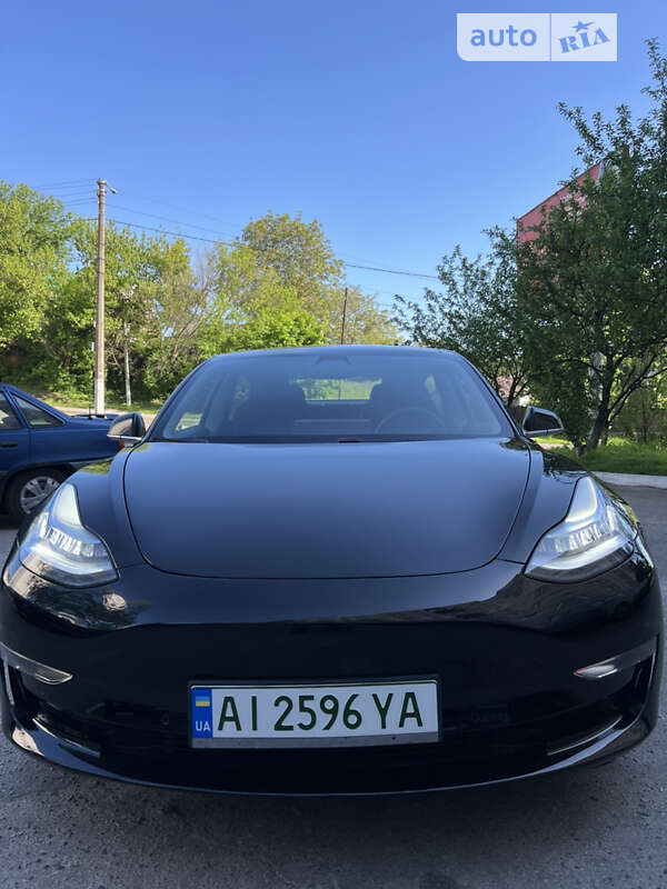 Седан Tesla Model 3 2019 в Києві