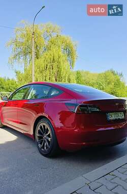 Седан Tesla Model 3 2022 в Ровно