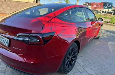 Седан Tesla Model 3 2022 в Ровно