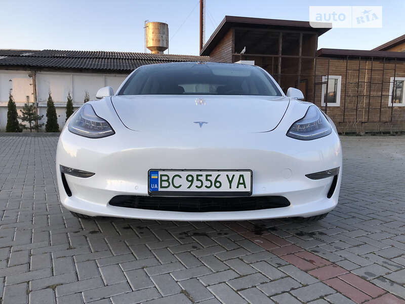 Седан Tesla Model 3 2019 в Золочеве