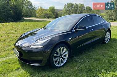 Седан Tesla Model 3 2019 в Тернополі