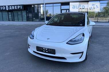 Седан Tesla Model 3 2019 в Киеве