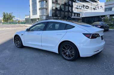 Седан Tesla Model 3 2019 в Киеве