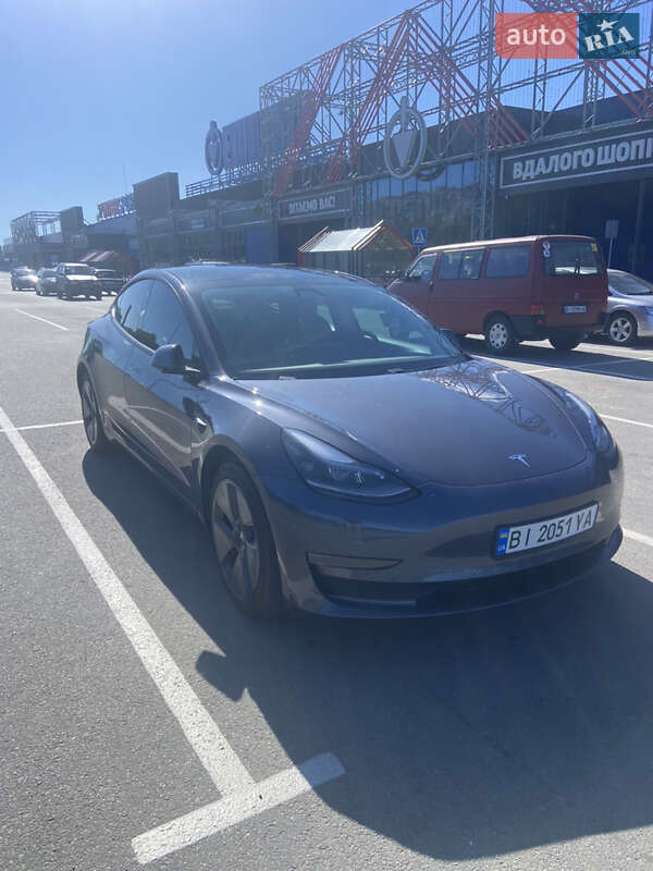 Седан Tesla Model 3 2021 в Полтаві