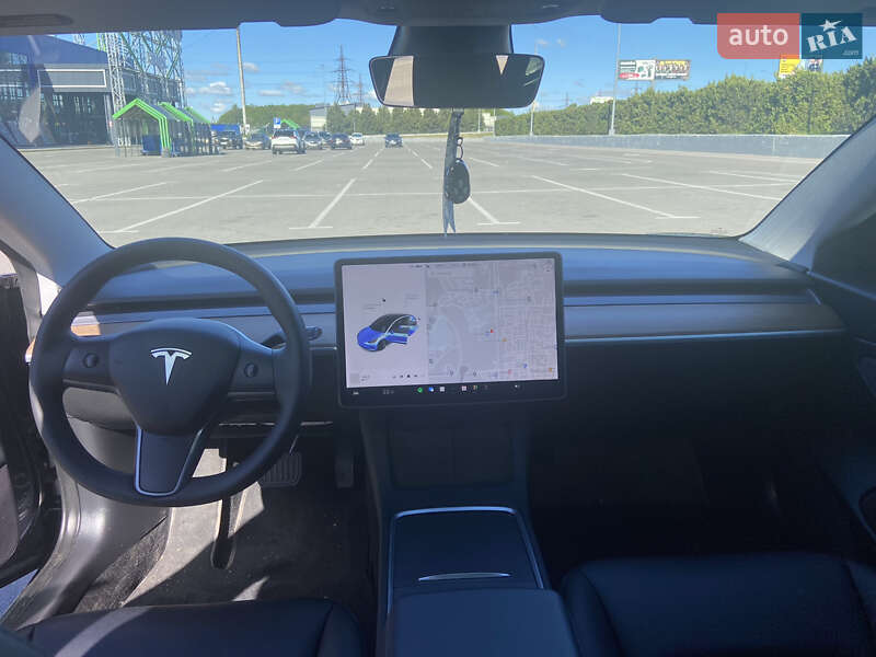 Седан Tesla Model 3 2021 в Полтаві