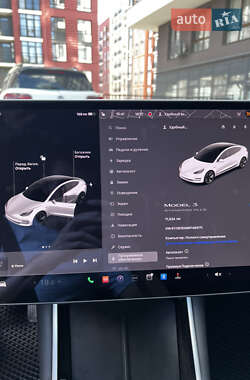 Седан Tesla Model 3 2019 в 