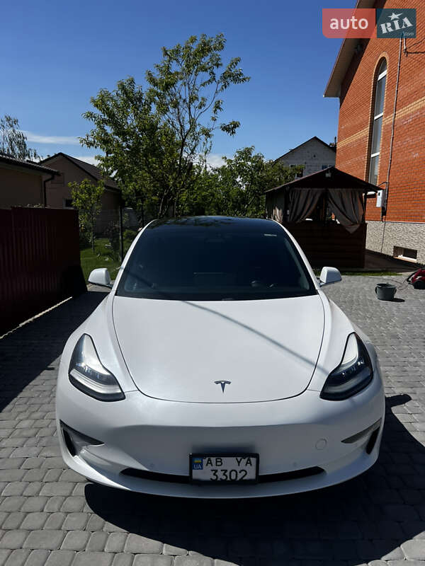 Tesla Model 3 2019