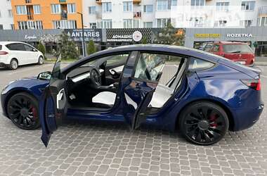 Седан Tesla Model 3 2021 в Виннице