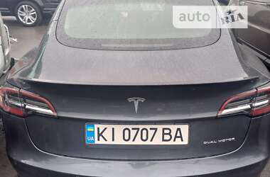 Седан Tesla Model 3 2020 в Львові