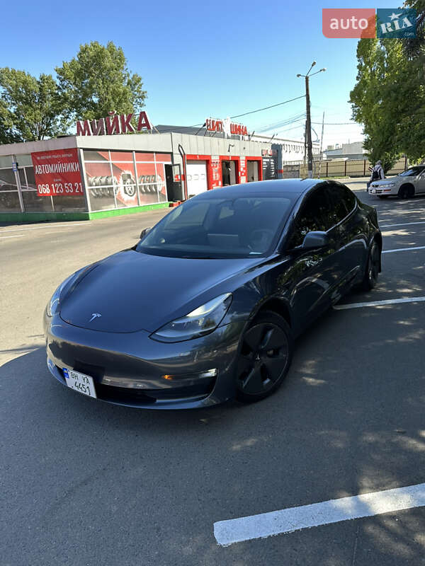 Седан Tesla Model 3 2021 в Одессе