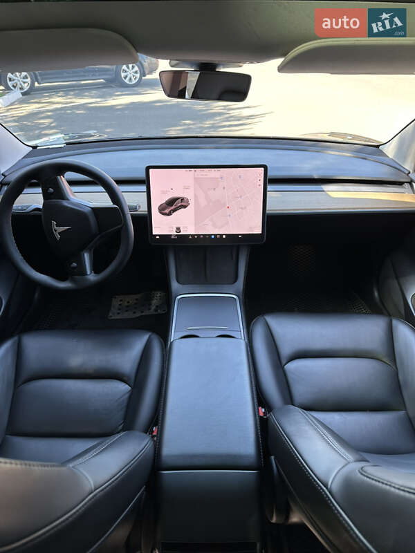 Седан Tesla Model 3 2021 в Одессе