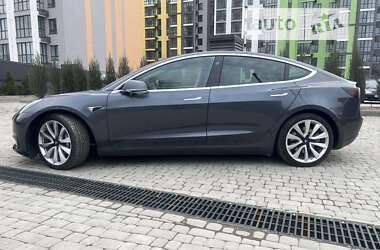 Седан Tesla Model 3 2018 в Дніпрі